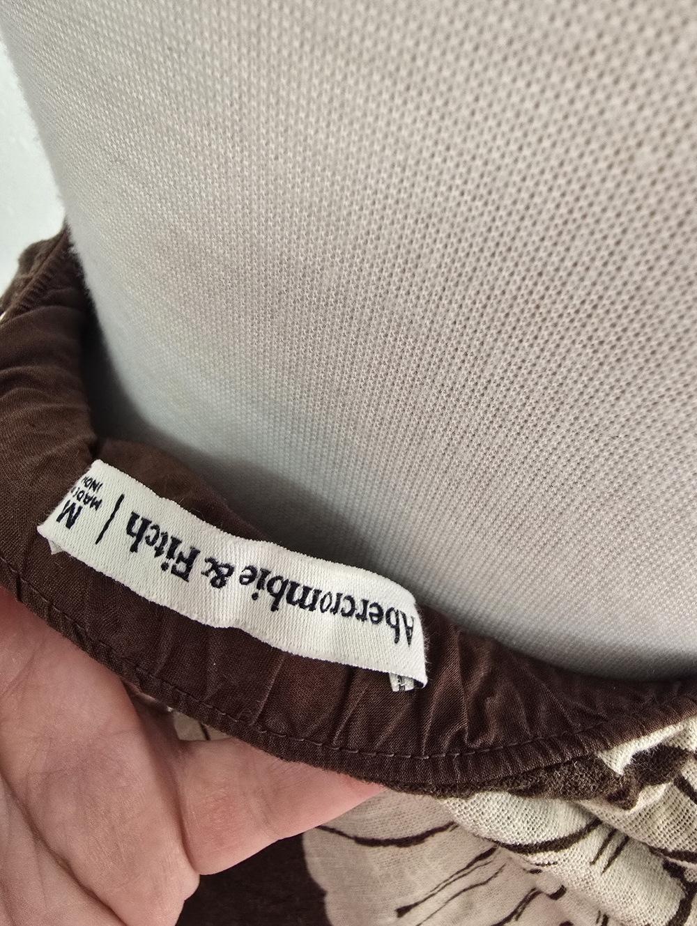 Abercrombie & Fitch Brown and Cream Shell-Print Maxi Dress - Picture 12 of 12